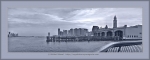 Файл=Frame_PortVokzalMayak_Hudson_Meshochek_bw.jpg
Объём=229KB
Размеры=1841x742
Дата=Сент 26, 2009 Frame_PortVokzalMayak_Hudson_Meshochek_bw.jpg